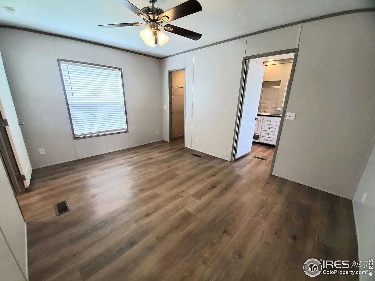 33d318bdc956e42de4ee63b38fd423b9-cc_ft_1536