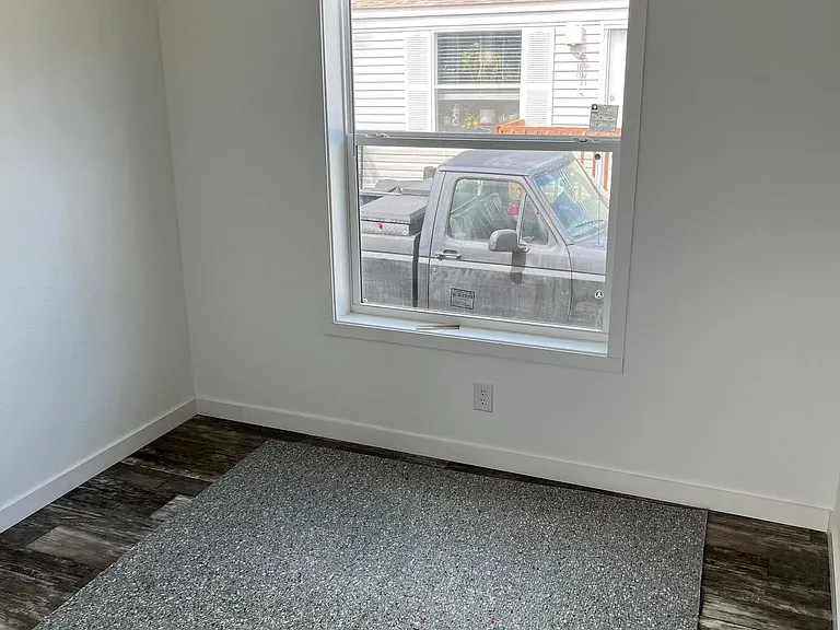 9ccbbaa35e88400b4be102ef4be24d37-cc_ft_768