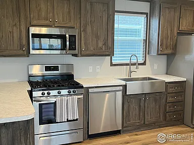 b7ab04a31acd82e490ec7d041dd7bb53-cc_ft_384